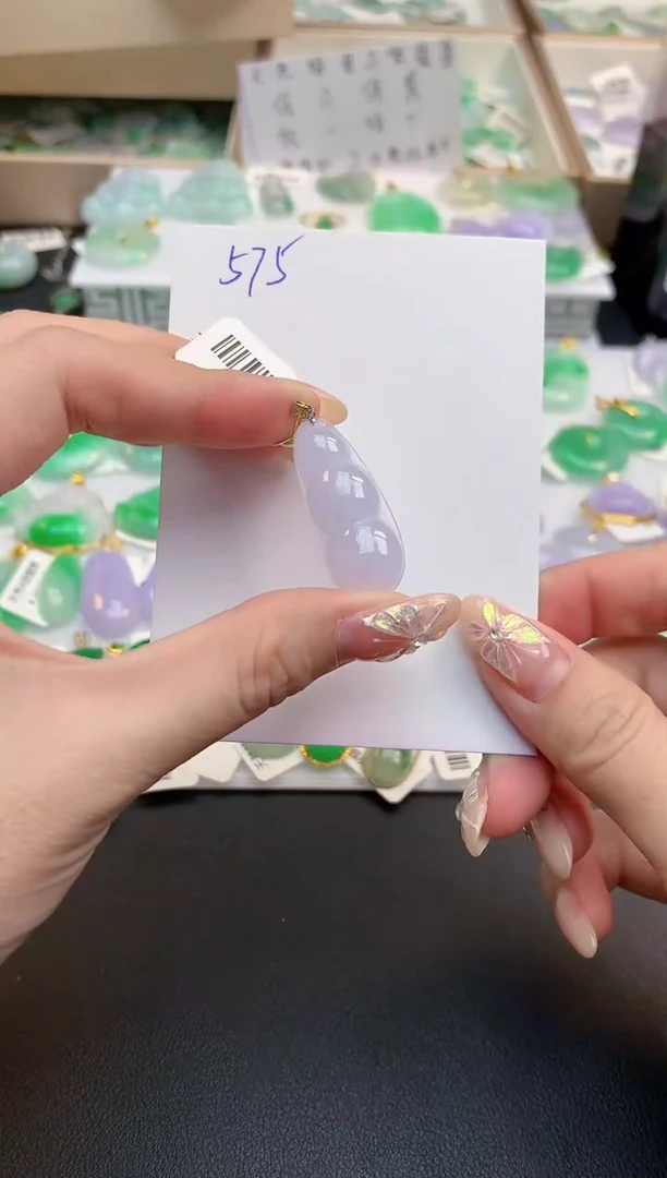 颈饰18K金镶嵌翡翠天然缅甸A货翡翠