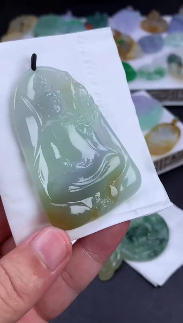 未镶嵌定制翡翠b**o翡翠