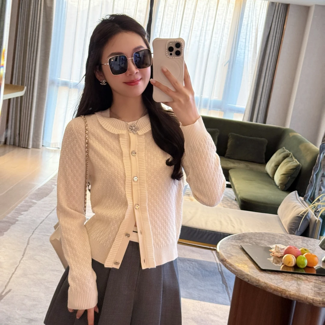 希娜 温柔慵懒感娃娃领花边针织开衫