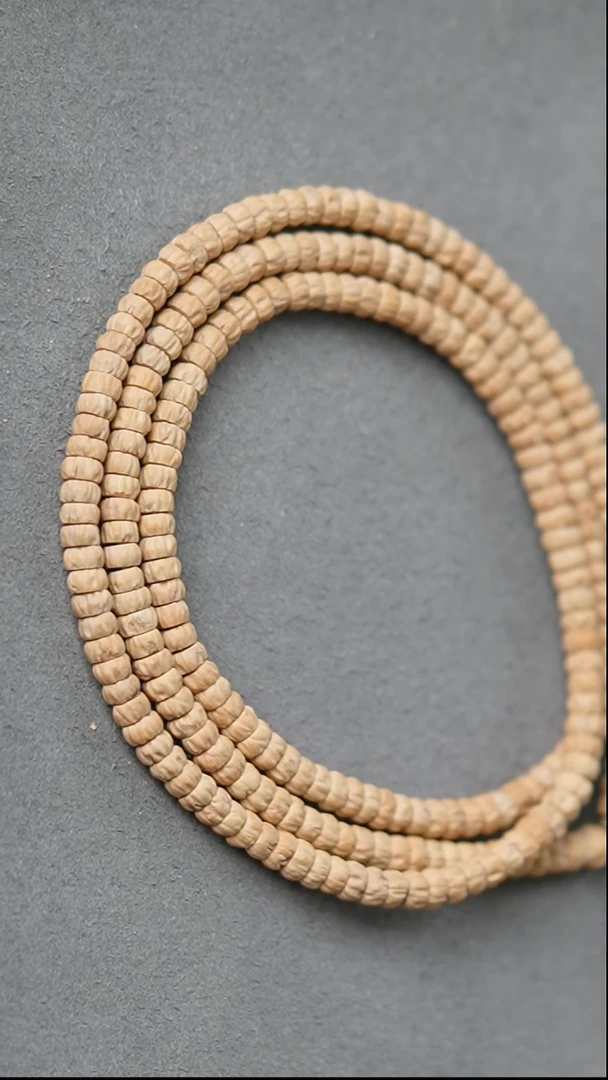 【闪购商品】柏香籽/百香籽吊坠药片