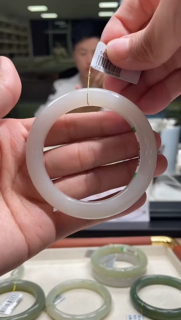 未镶嵌手镯和田玉54-55圈口 1295