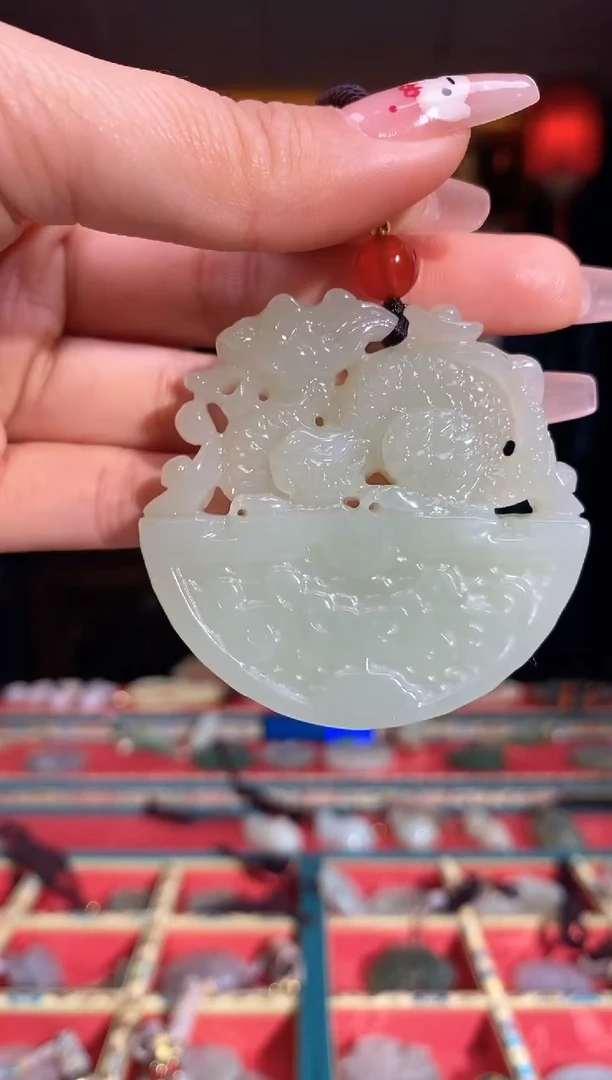 【闪购商品】和田玉颈饰未镶嵌麒麟