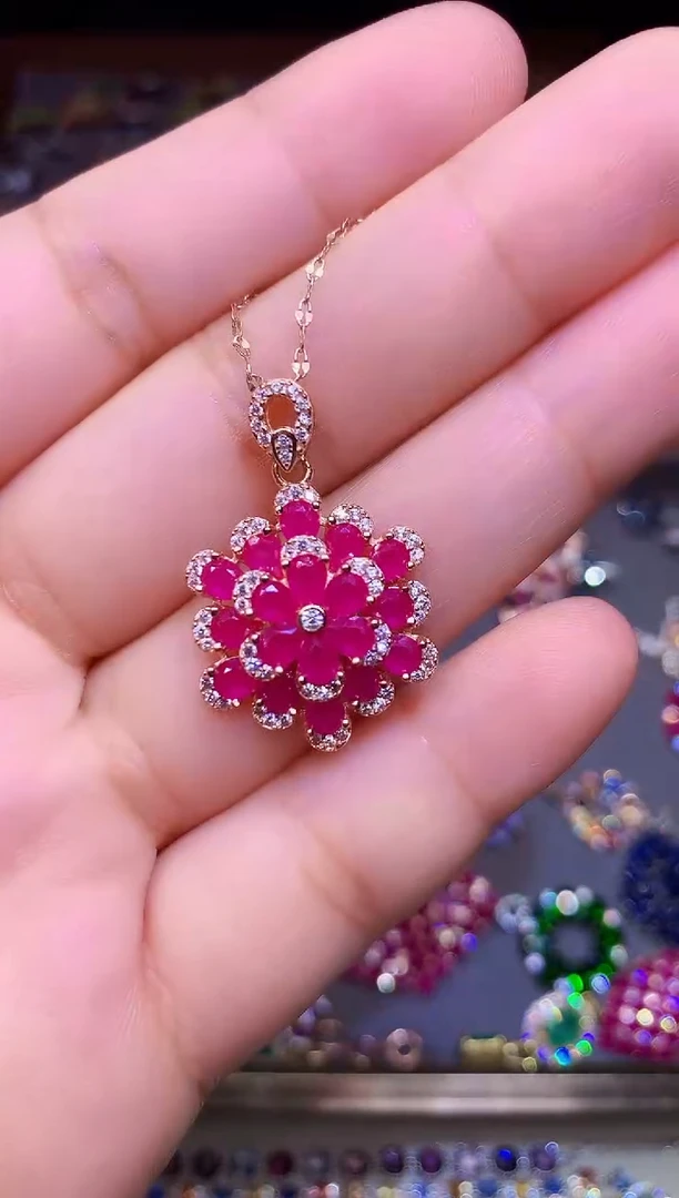 颈饰银S925镶嵌红宝石....