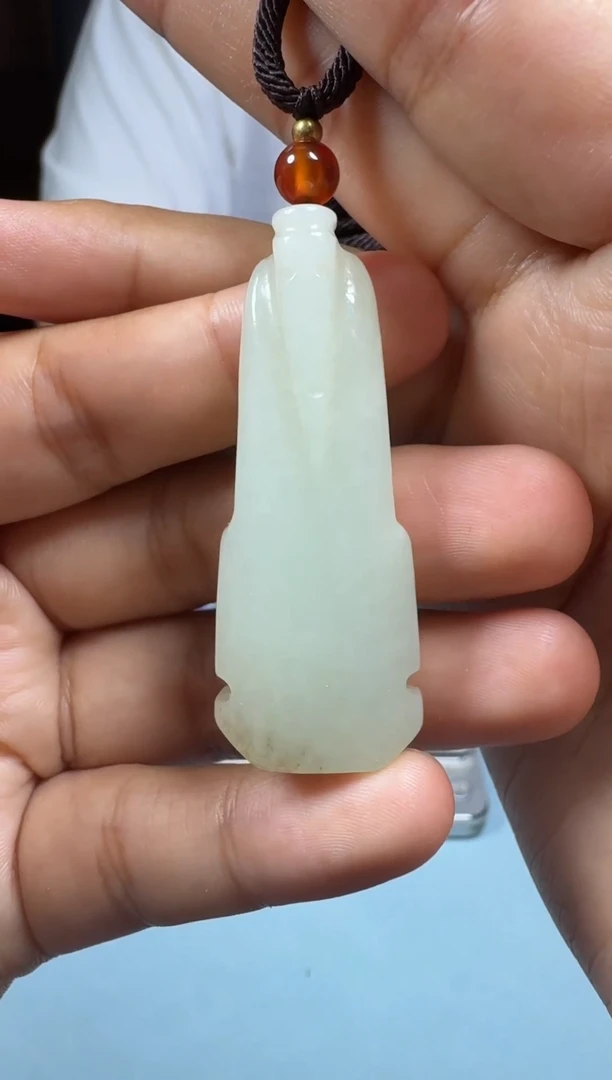 和田玉未镶嵌颈饰1
