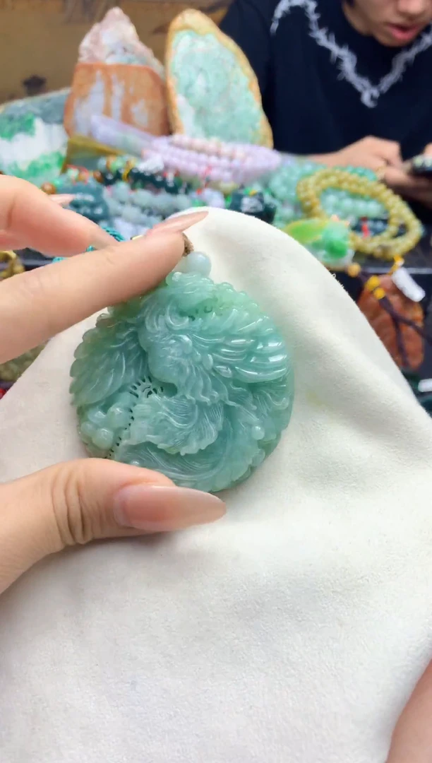 颈饰未镶嵌翡翠天然A货翡翠