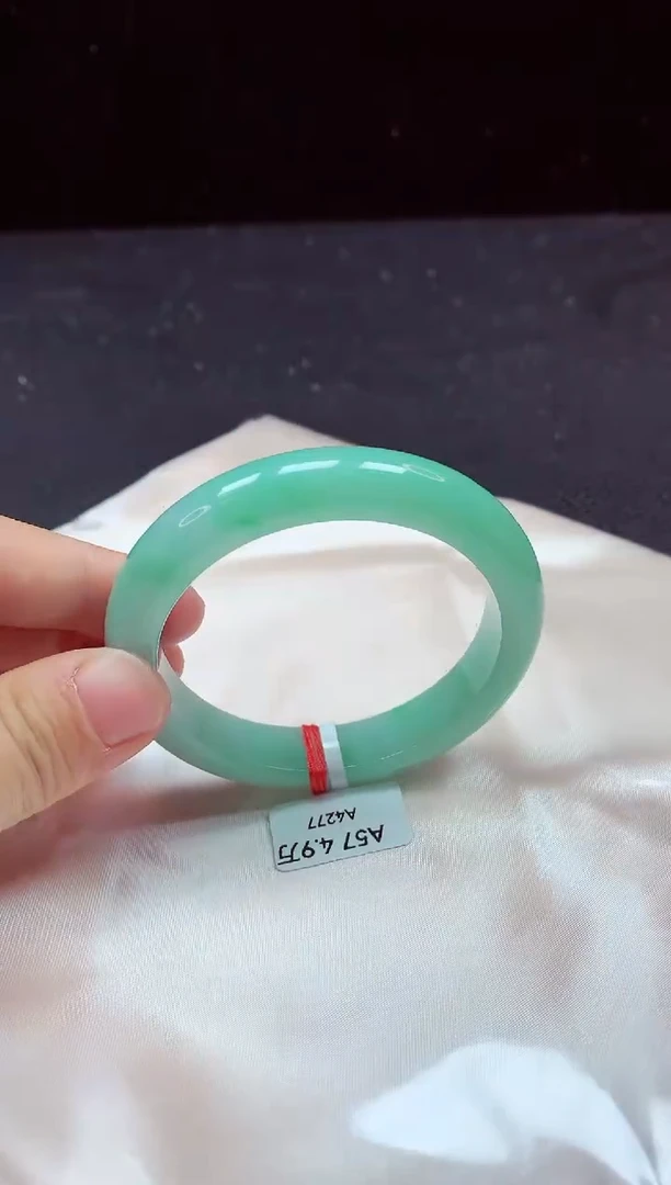 【闪购商品】翡翠手镯未镶嵌镯子57+