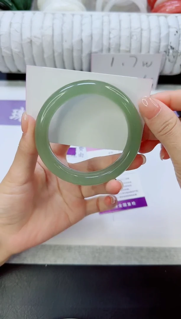 未镶嵌手镯石英质玉115/59.2