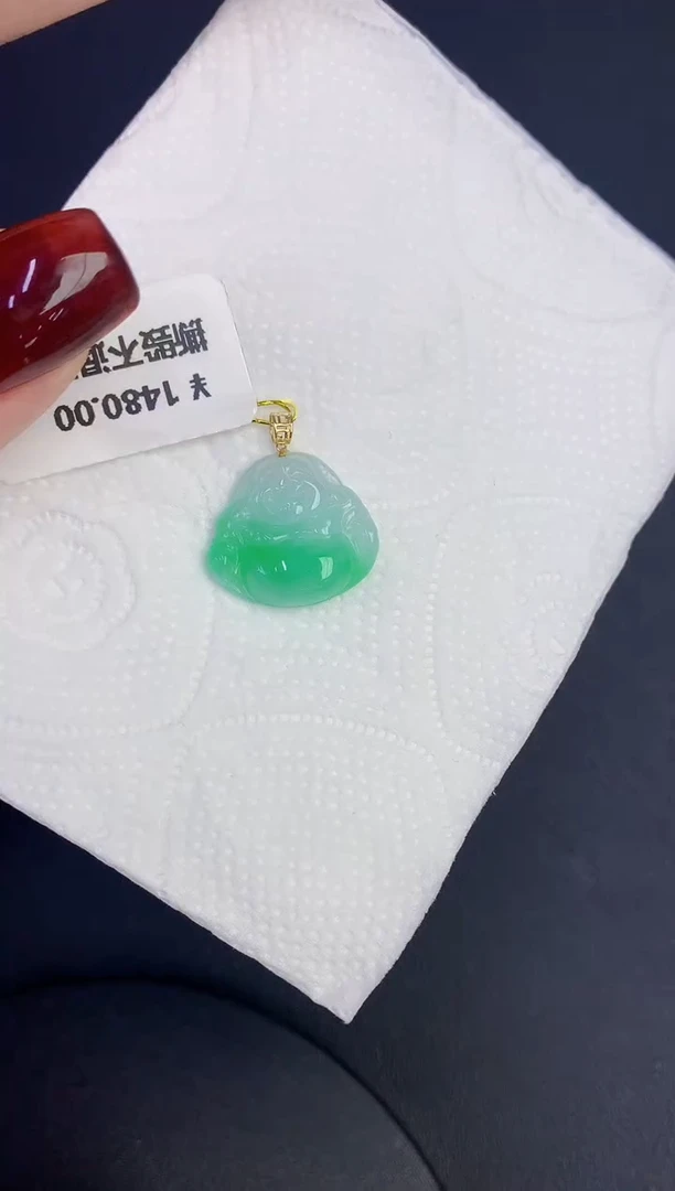 颈饰18K金镶嵌翡翠缅甸天然翡翠A货
