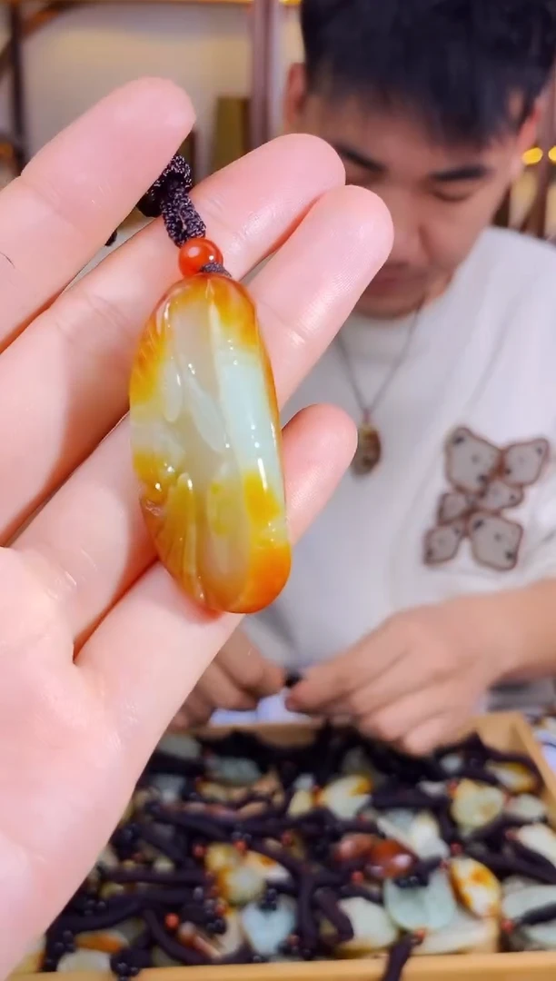 【闪购商品】和田玉颈饰未镶嵌1