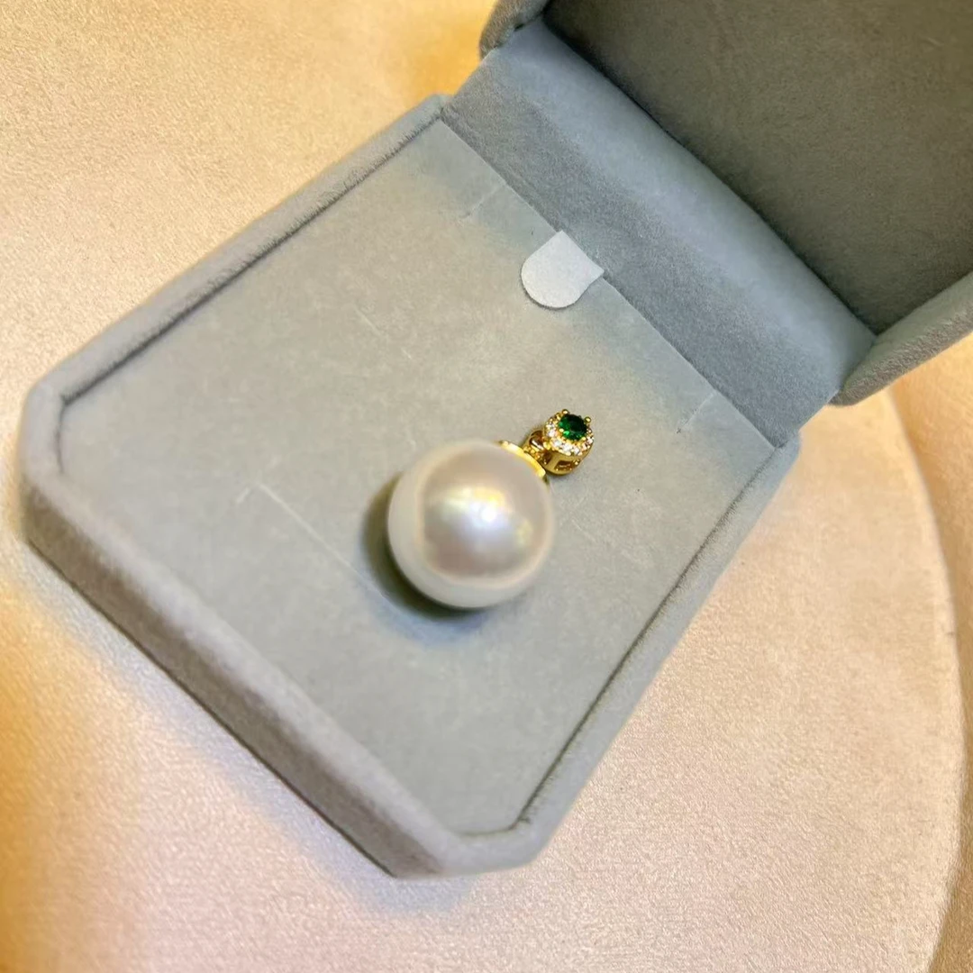 天然深海气质白色时尚经典母贝珠吊坠L-33