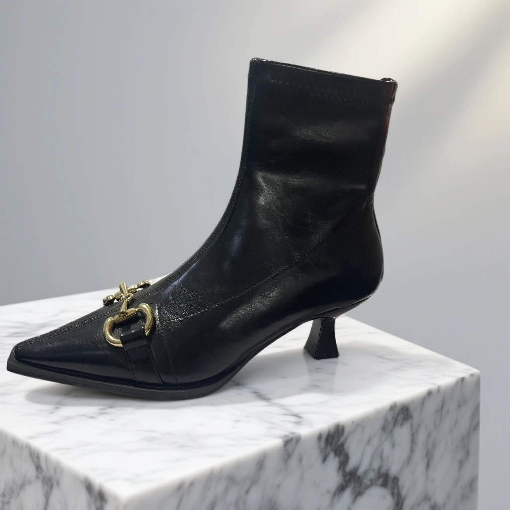 25年秋冬新款厚底复古英伦风潮酷百搭气质女马丁靴1154