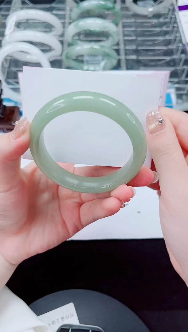 未镶嵌手镯石英质玉190-55/56