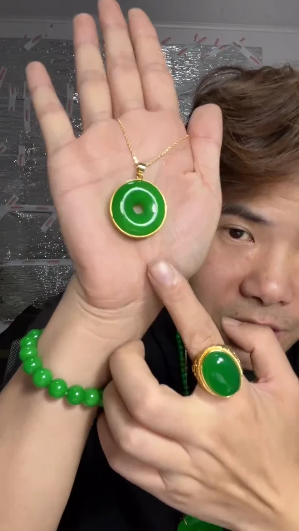 吊坠(赠链)未镶嵌翡翠25m平安扣