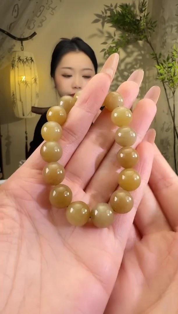 【闪购商品】和田玉手串未镶嵌红油糖手串