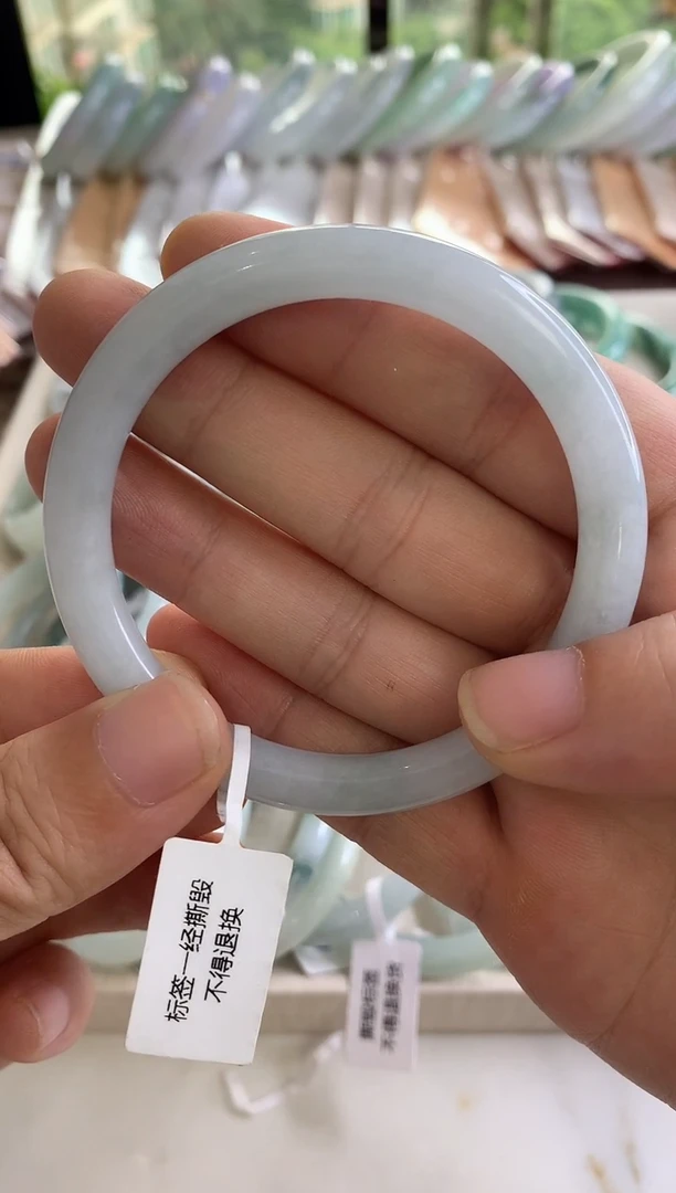 翡翠手镯未镶嵌圆条56