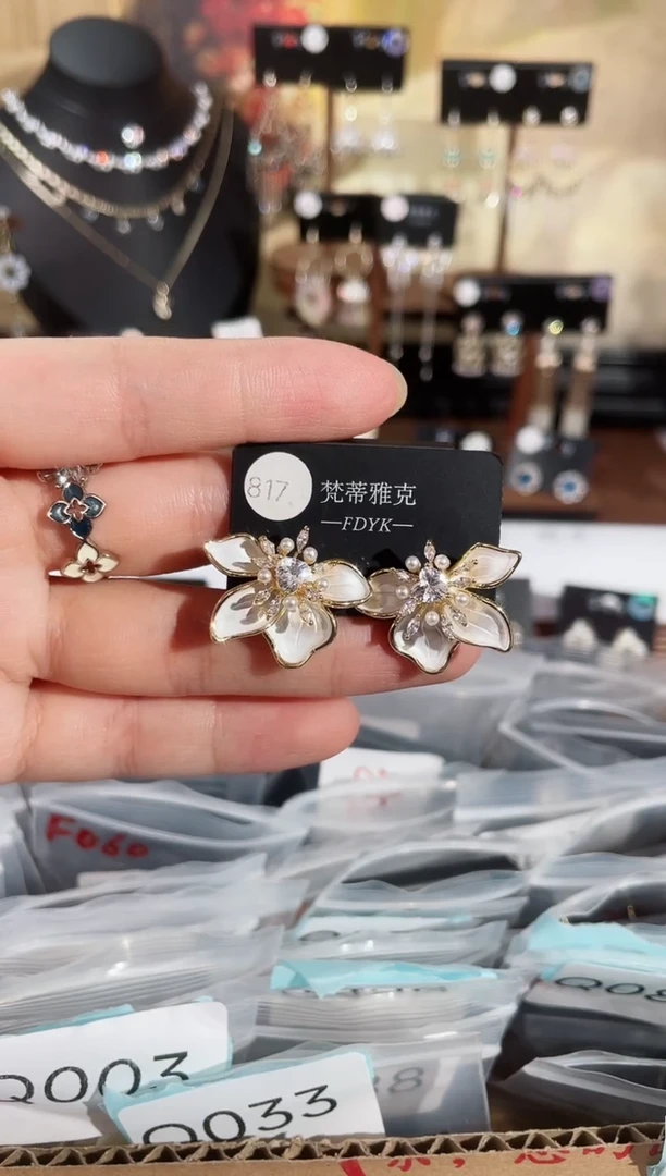 铜合金合成立方氧化锆925银梵817