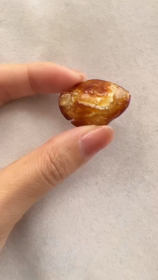 【闪购商品】琥珀裸石未镶嵌10207079-吊坠