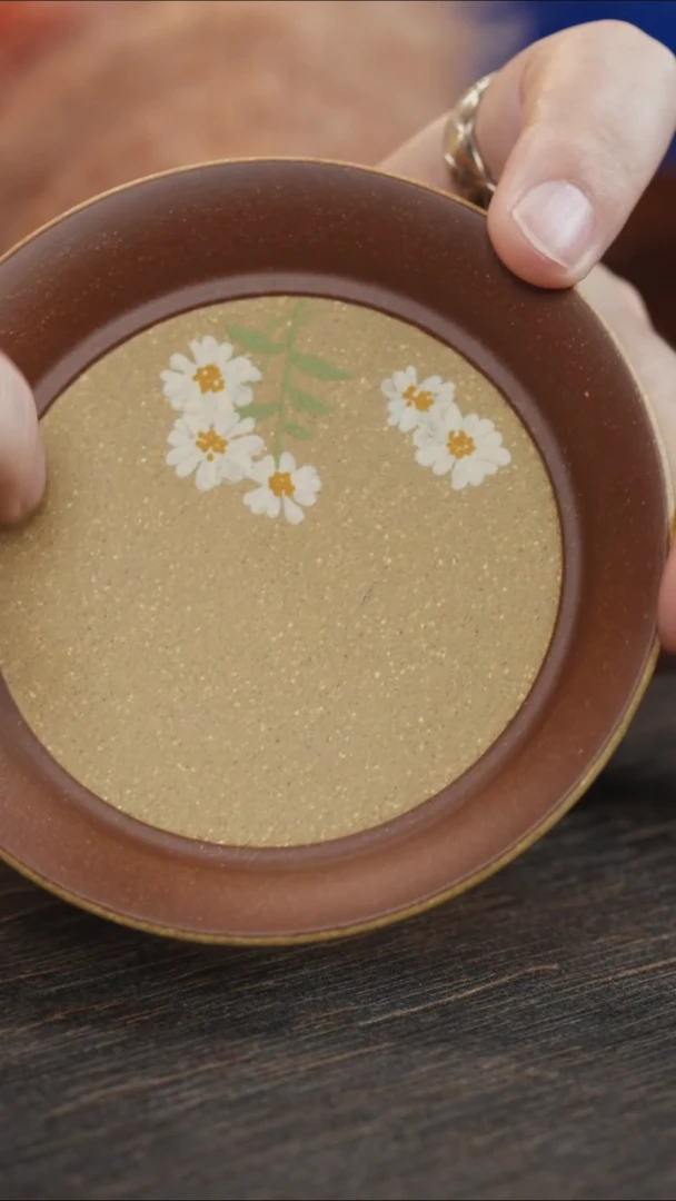 【闪购商品】紫砂茶叶罐降坡泥边黄段底泥绘雏菊杯垫