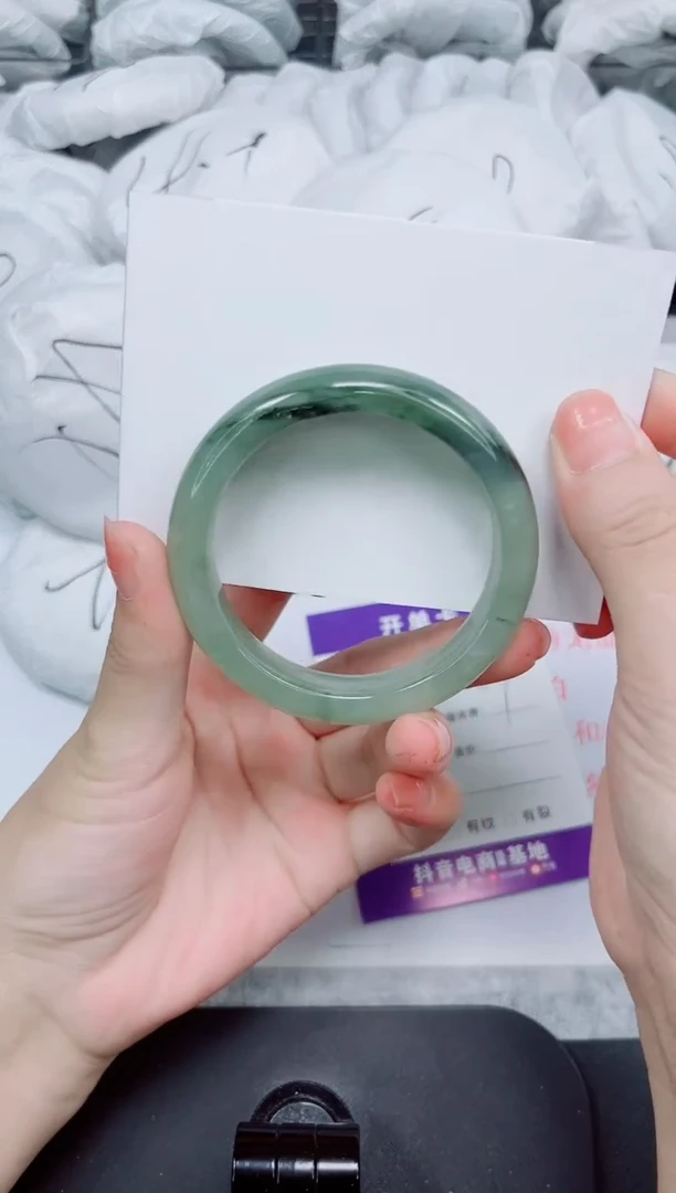 石英质玉手镯未镶嵌113-52