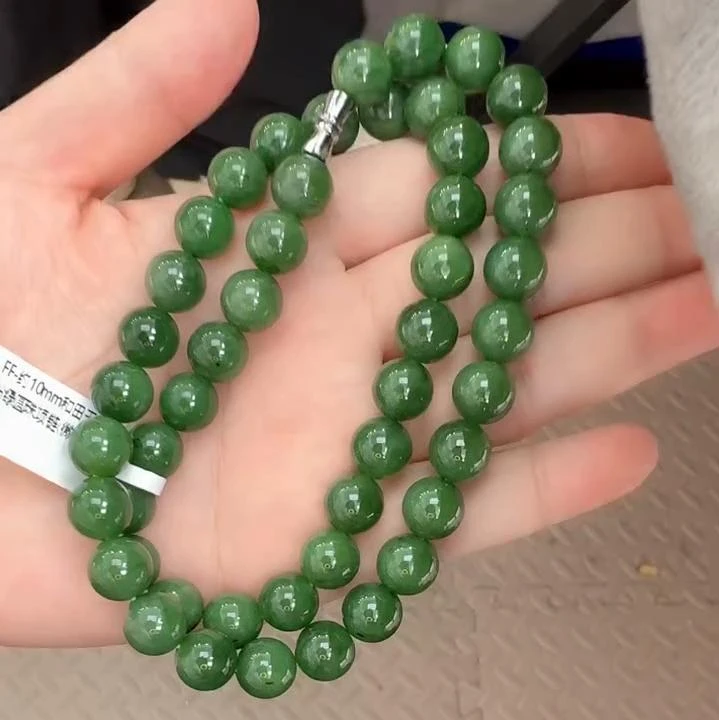 约10mm和田玉碧玉粉绿圆珠项链(微色点)