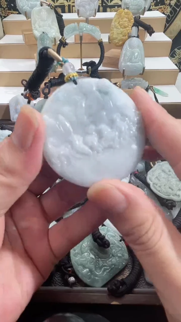 吊坠(赠链)未镶嵌翡翠10/15/      23