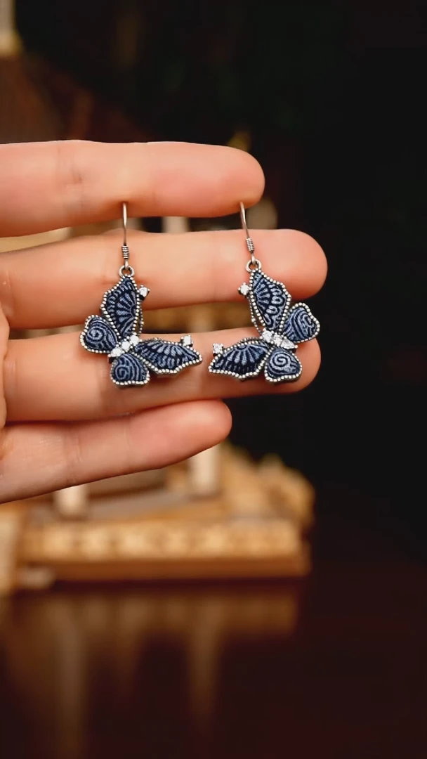 刺绣私人定制苗族手工A320