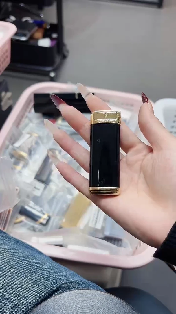 楚萨迪黑漆明火防风机