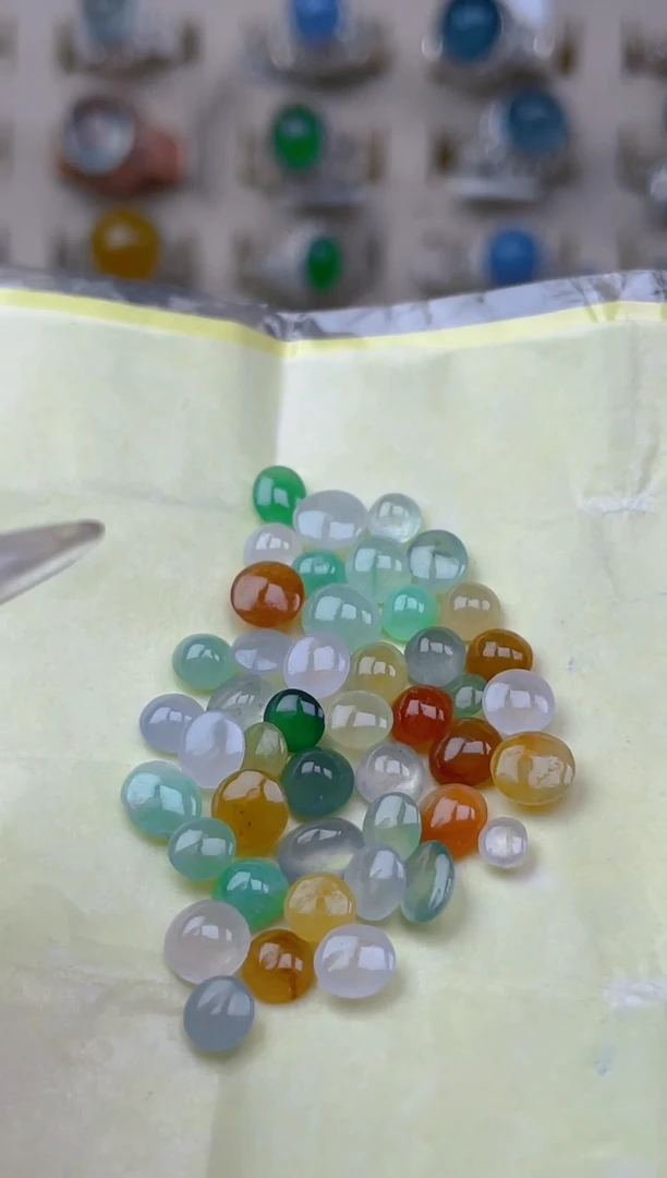 未镶嵌定制翡翠天然翡翠蛋面57