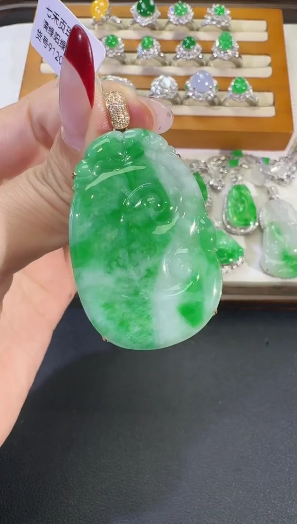 吊坠(不含链)18K金镶嵌翡翠【源头工厂】钻石镶嵌