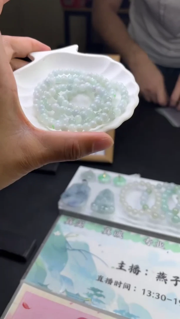 未镶嵌挂件翡翠多样性发一件R703127