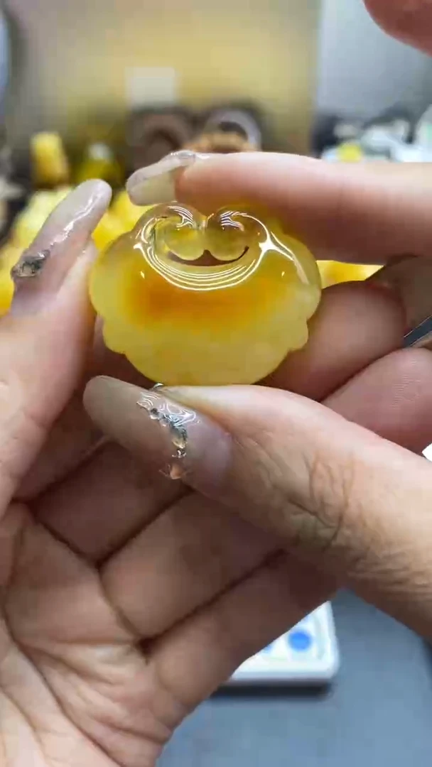 琥珀未镶嵌珠宝奇石2951