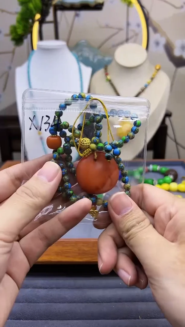 【闪购商品】蜜蜡颈饰14K金镶嵌X134