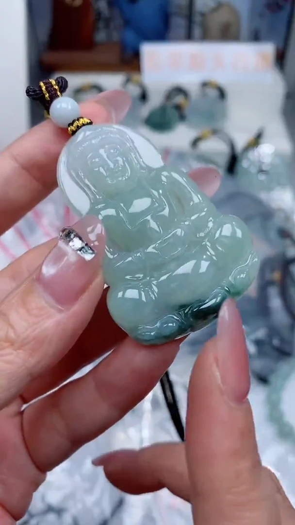 颈饰未镶嵌翡翠吊坠