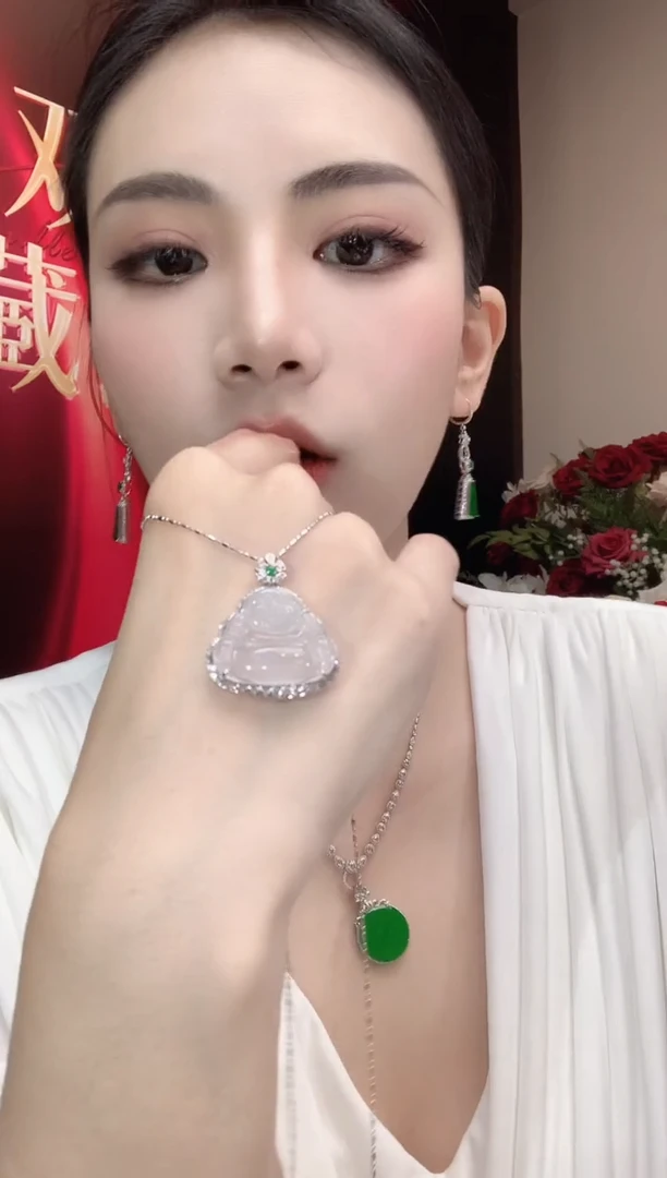 吊坠(不含链)18K金镶嵌翡翠A19