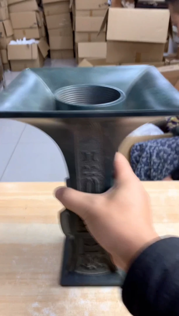 铜落***颜默认微瑕，no退no换，介意勿拍