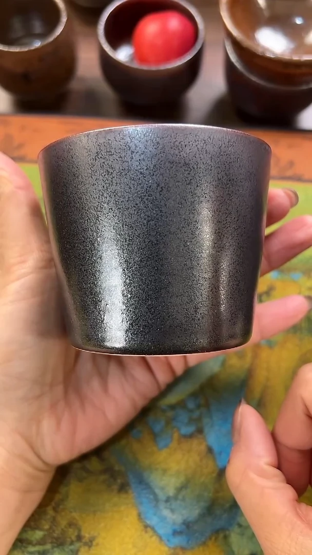 燕*紫韵银霜的直口杯
