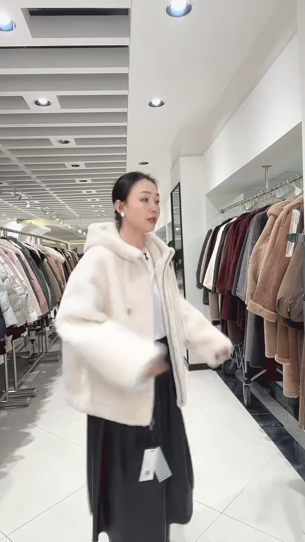 邵*猫拉贡双面穿皮毛一体