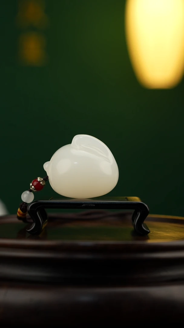 玉【前兔似锦】天然玉石手把件