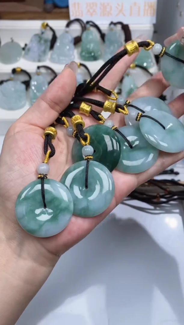 颈饰未镶嵌翡翠吊坠团购多样性发一件