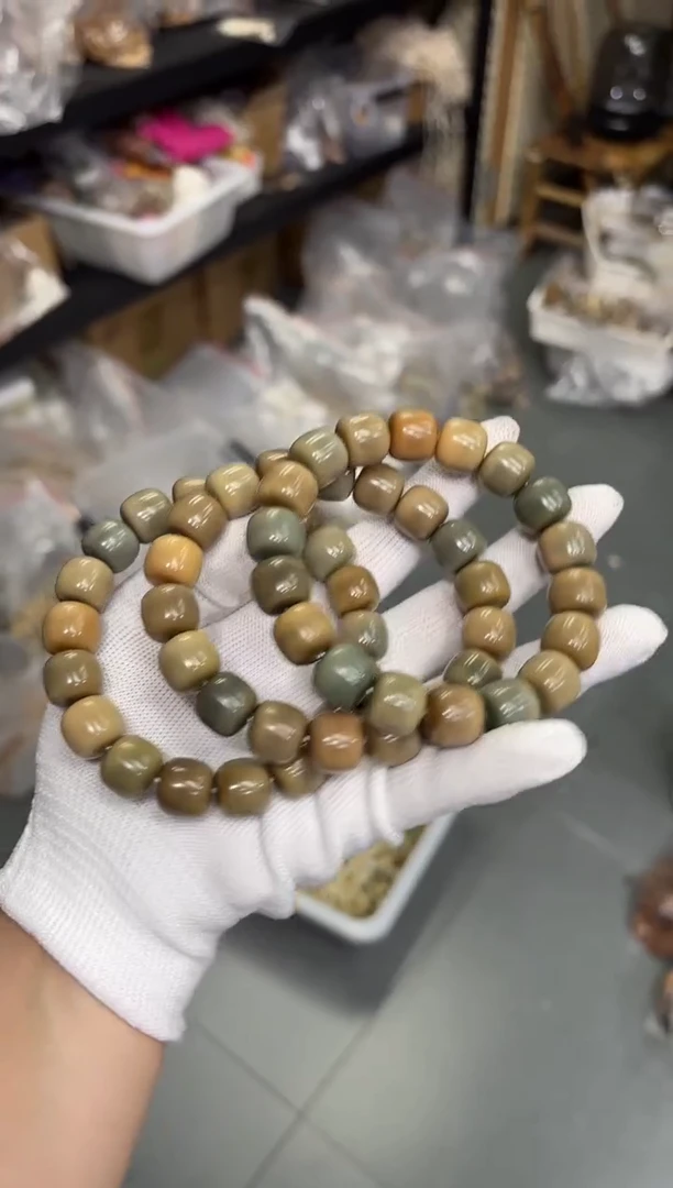 【闪购商品】菩提根/象牙果手串14猪油膏（621）
