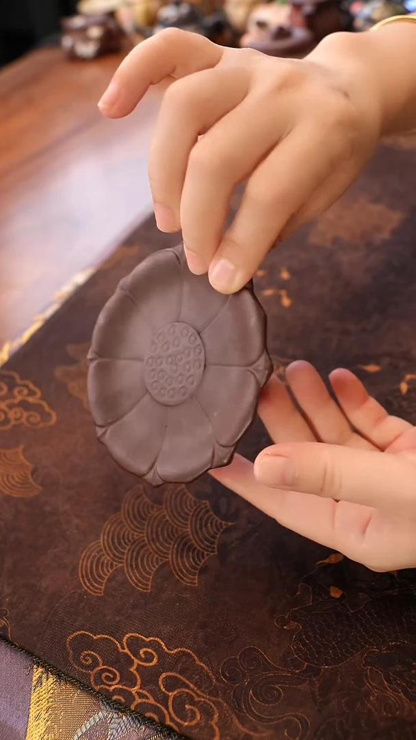 紫砂茶宠古红泥莲花盘