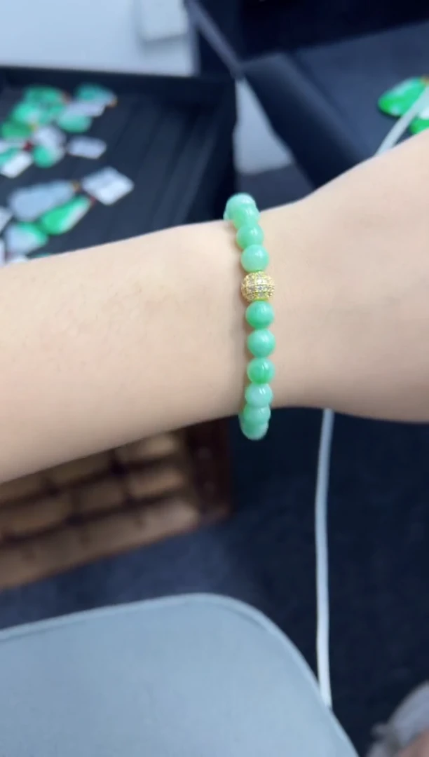 【闪购商品】翡翠手串未镶嵌Y缅料A货/多样性发货/一件