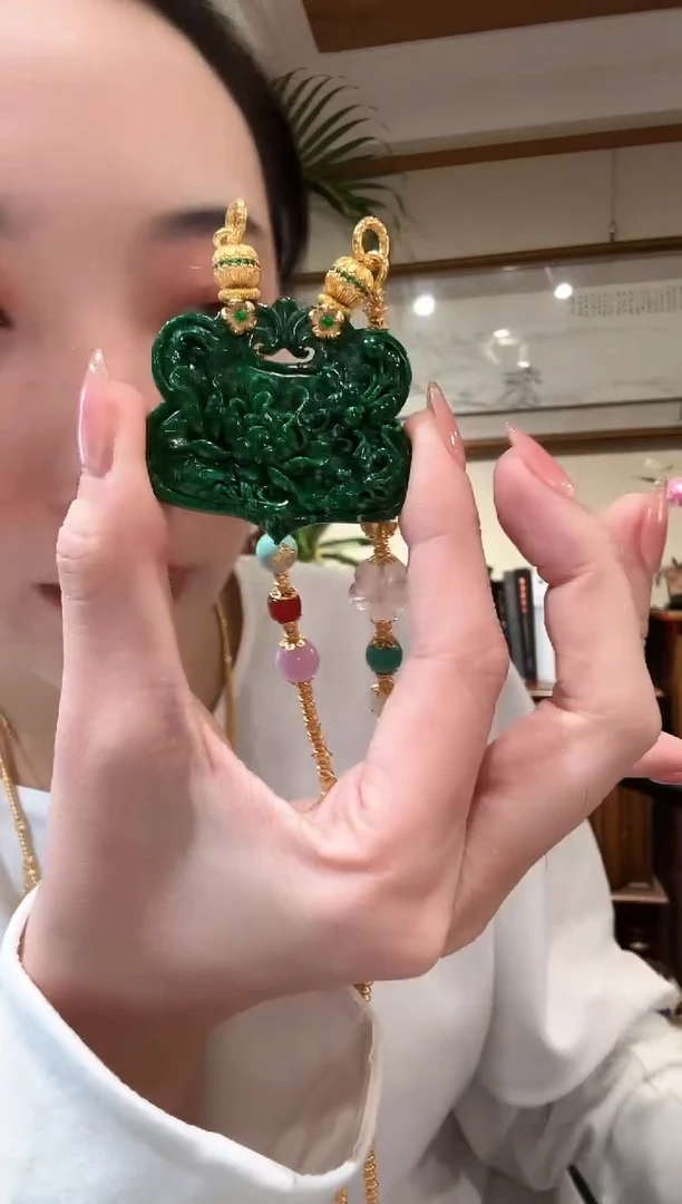 【闪购商品】翡翠颈饰未镶嵌国风