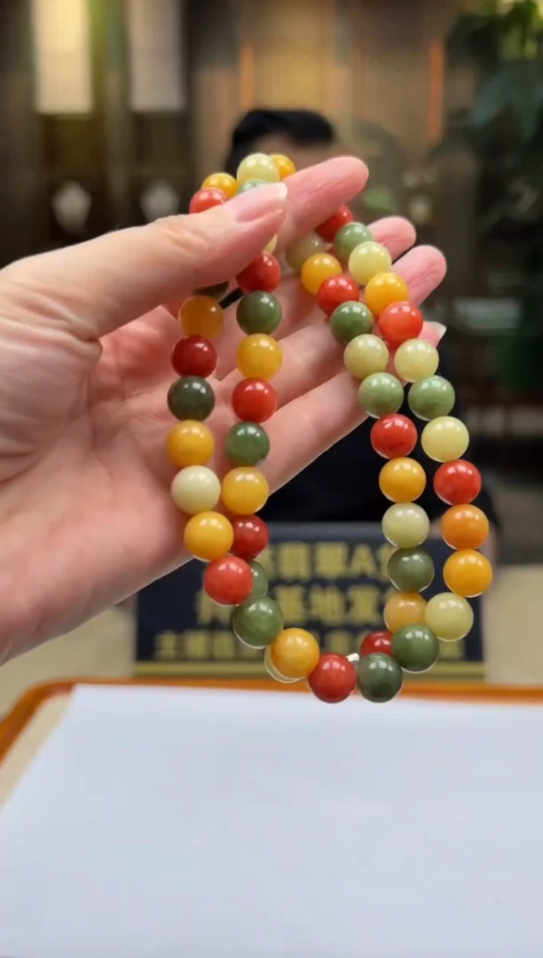 翡翠未镶嵌颈饰YQ-2025-5-30-19