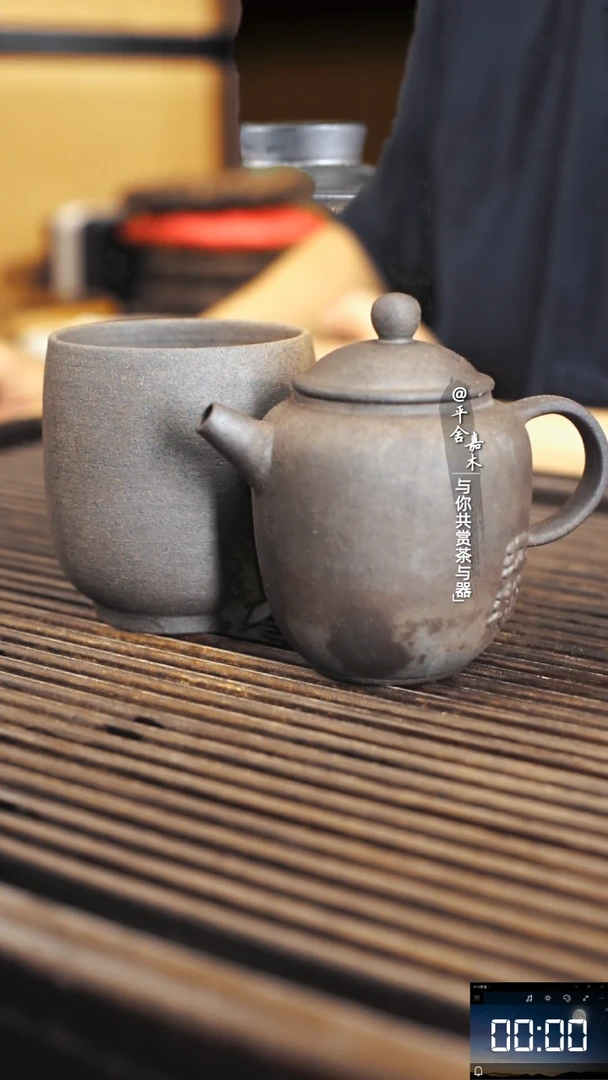 老闫妮手工茶壶微微裂隙送同款口不圆照顾人被