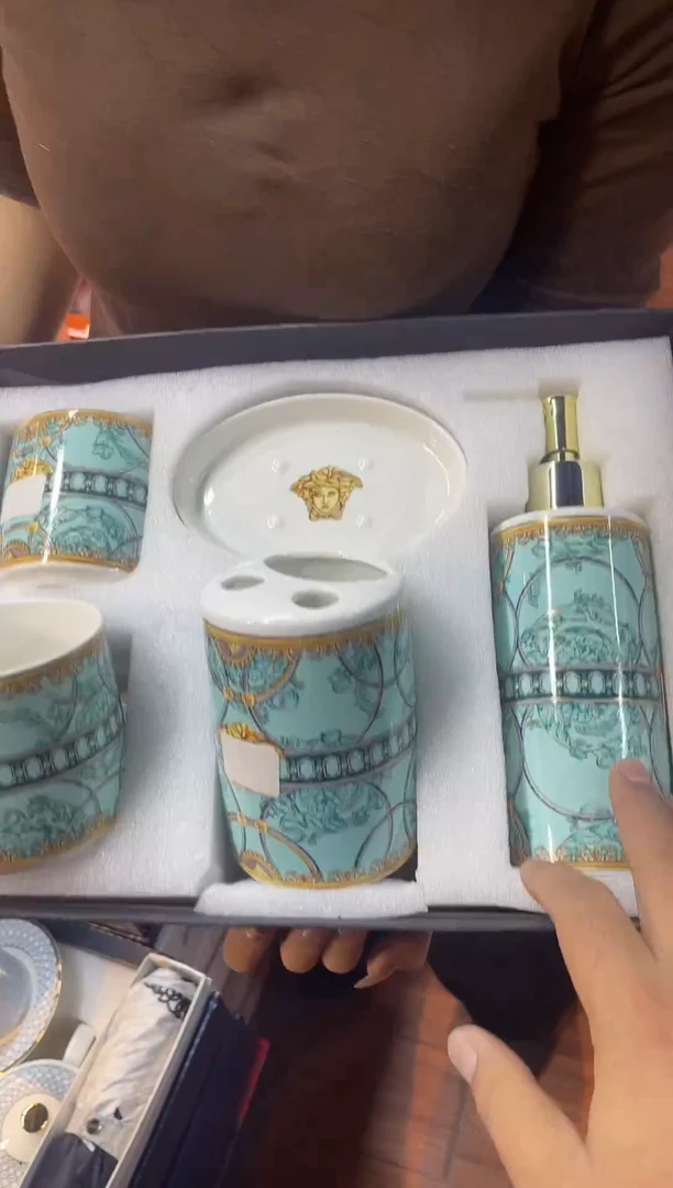 杯鸿辉家品牌瓷器，京东包邮！