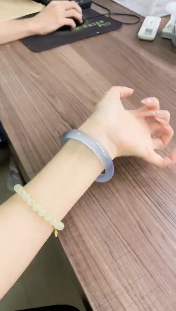 未镶嵌手镯石英质玉412-63