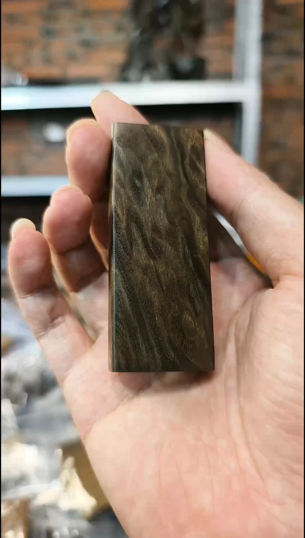 【闪购商品】金丝楠无事牌手把件