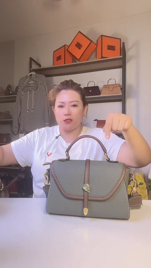 牛皮（革）琳子推荐新款斜挎包绿色