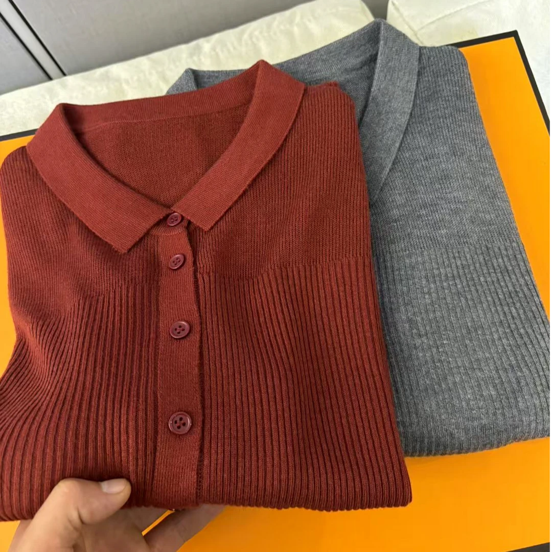 《悠然自得》新款薄方领打底休闲针织衫女